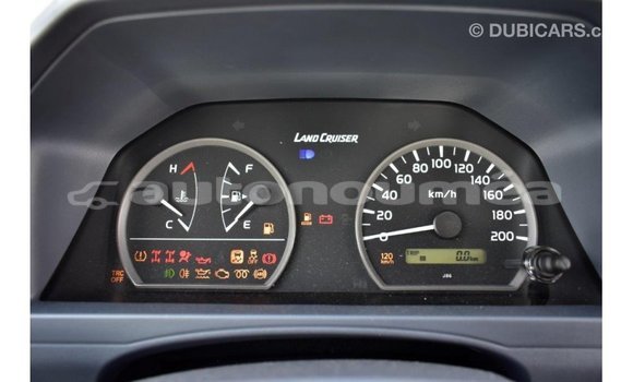 Acheter Import Voiture Toyota Land Cruiser Autre à Import - Dubai, Iles Acheter Import Voiture Toyota Land Cruiser Autre à Import - Dubai, Iles