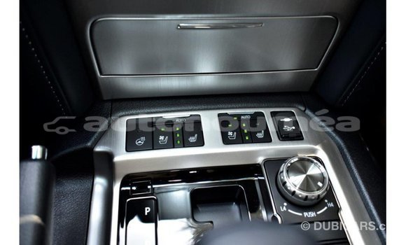 Acheter Import Voiture Toyota Land Cruiser Autre à Import - Dubai, Iles Acheter Import Voiture Toyota Land Cruiser Autre à Import - Dubai, Iles