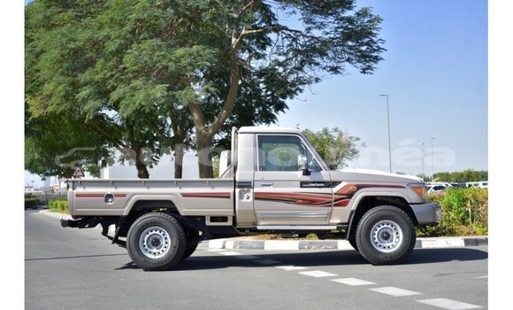 Acheter Import Voiture Toyota Land Cruiser Autre à Import - Dubai, Iles Acheter Import Voiture Toyota Land Cruiser Autre à Import - Dubai, Iles