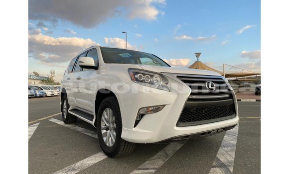 Acheter Import Voiture Lexus GX Blanc à Import - Dubai, Iles Acheter Import Voiture Lexus GX Blanc à Import - Dubai, Iles