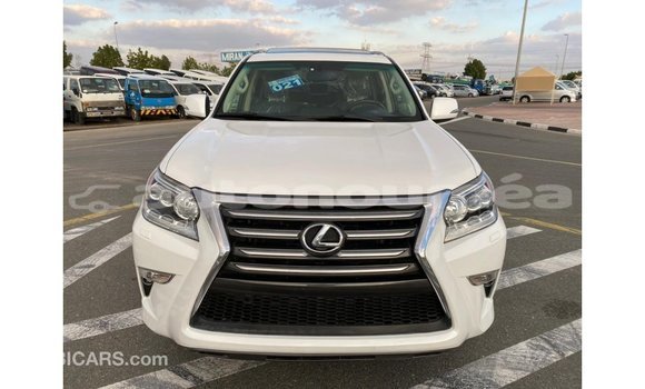 Acheter Import Voiture Lexus GX Blanc à Import - Dubai, Iles Acheter Import Voiture Lexus GX Blanc à Import - Dubai, Iles
