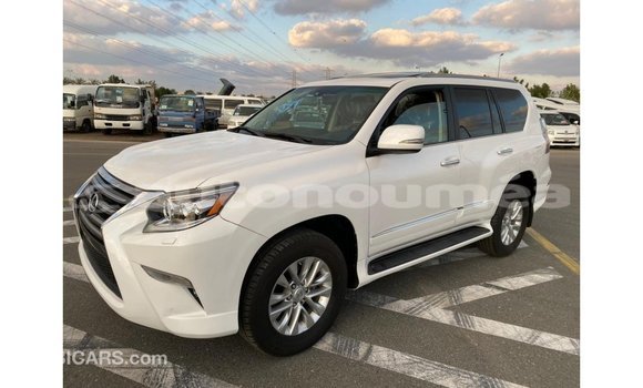 Acheter Import Voiture Lexus GX Blanc à Import - Dubai, Iles Acheter Import Voiture Lexus GX Blanc à Import - Dubai, Iles