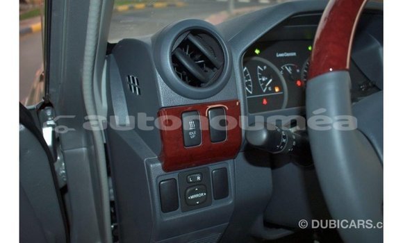 Acheter Import Voiture Toyota Land Cruiser Autre à Import - Dubai, Iles Acheter Import Voiture Toyota Land Cruiser Autre à Import - Dubai, Iles