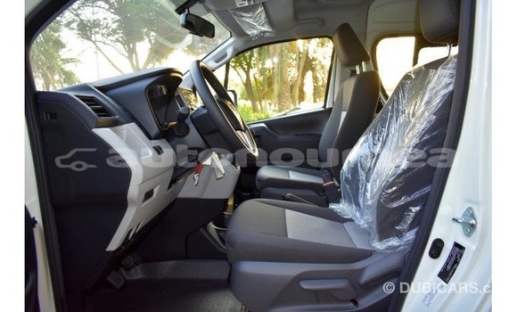 Acheter Import Voiture Toyota Hiace Blanc à Import - Dubai, Iles Acheter Import Voiture Toyota Hiace Blanc à Import - Dubai, Iles
