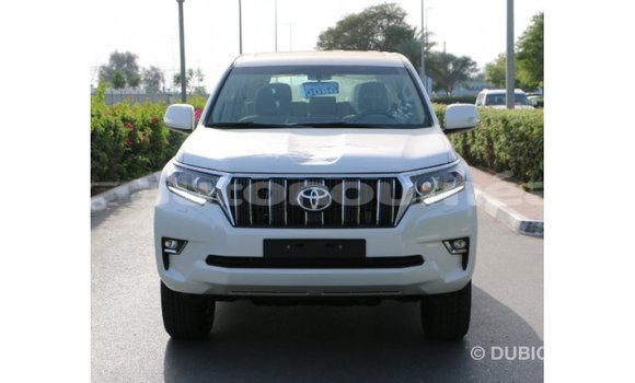 Acheter Import Voiture Toyota Prado Blanc à Import - Dubai, Iles Acheter Import Voiture Toyota Prado Blanc à Import - Dubai, Iles
