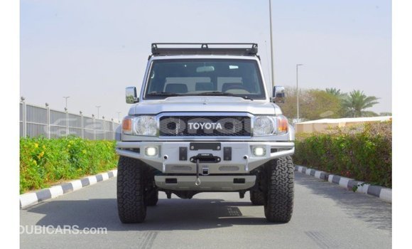 Acheter Import Voiture Toyota Land Cruiser Autre à Import - Dubai, Iles Acheter Import Voiture Toyota Land Cruiser Autre à Import - Dubai, Iles