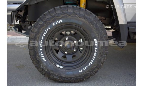 Acheter Import Voiture Toyota Land Cruiser Autre à Import - Dubai, Iles Acheter Import Voiture Toyota Land Cruiser Autre à Import - Dubai, Iles