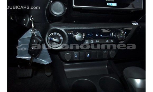 Acheter Import Voiture Toyota Hilux Autre à Import - Dubai, Iles Acheter Import Voiture Toyota Hilux Autre à Import - Dubai, Iles