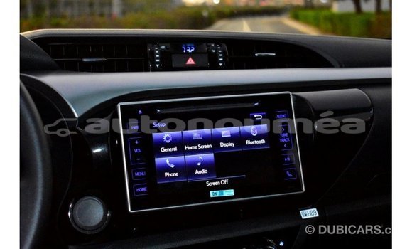 Acheter Import Voiture Toyota Hilux Autre à Import - Dubai, Iles Acheter Import Voiture Toyota Hilux Autre à Import - Dubai, Iles