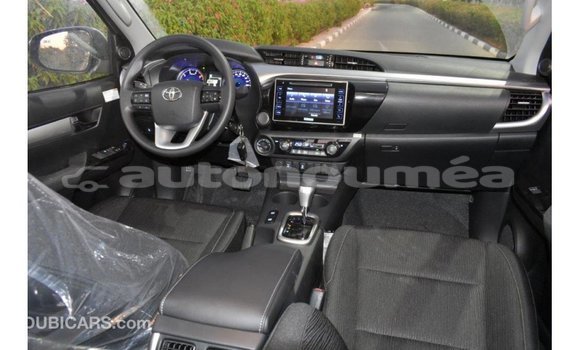 Acheter Import Voiture Toyota Hilux Autre à Import - Dubai, Iles Acheter Import Voiture Toyota Hilux Autre à Import - Dubai, Iles