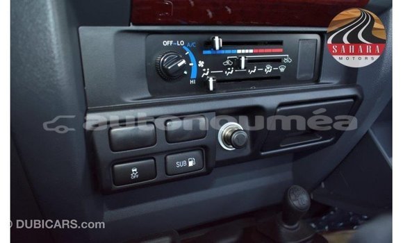 Buy Import Toyota Land Cruiser Red Car in Import - Dubai in Iles Buy Import Toyota Land Cruiser Red Car in Import - Dubai in Iles