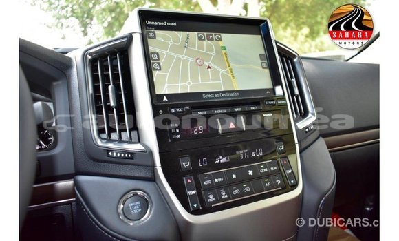 Acheter Import Voiture Toyota Land Cruiser Noir à Import - Dubai, Iles Acheter Import Voiture Toyota Land Cruiser Noir à Import - Dubai, Iles