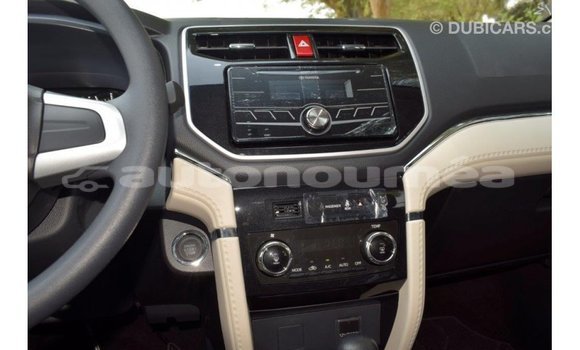 Acheter Import Voiture Toyota Rush Noir à Import - Dubai, Iles Acheter Import Voiture Toyota Rush Noir à Import - Dubai, Iles