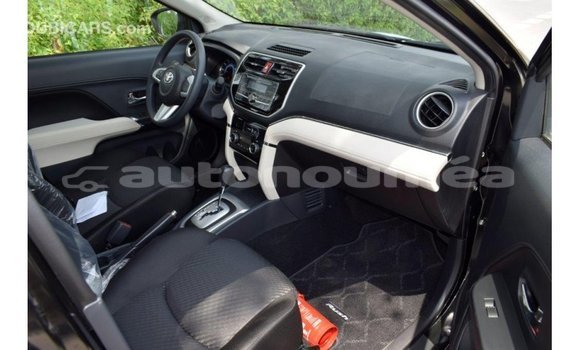 Acheter Import Voiture Toyota Rush Noir à Import - Dubai, Iles Acheter Import Voiture Toyota Rush Noir à Import - Dubai, Iles