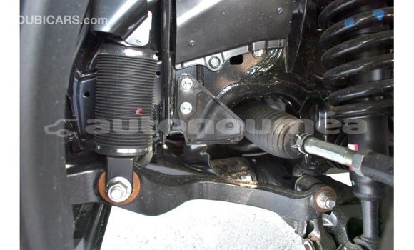 Acheter Import Voiture Toyota Land Cruiser Blanc à Import - Dubai, Iles Acheter Import Voiture Toyota Land Cruiser Blanc à Import - Dubai, Iles