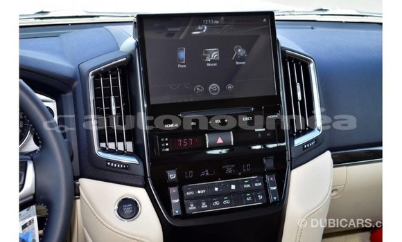 Acheter Import Voiture Toyota Land Cruiser Noir à Import - Dubai, Iles Acheter Import Voiture Toyota Land Cruiser Noir à Import - Dubai, Iles