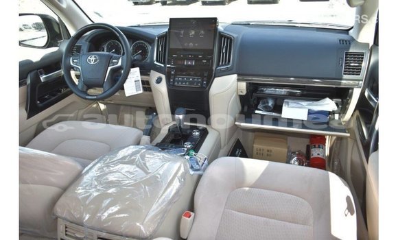 Acheter Import Voiture Toyota Land Cruiser Noir à Import - Dubai, Iles Acheter Import Voiture Toyota Land Cruiser Noir à Import - Dubai, Iles