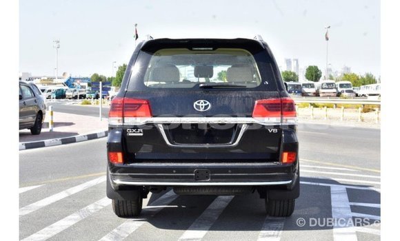 Acheter Import Voiture Toyota Land Cruiser Noir à Import - Dubai, Iles Acheter Import Voiture Toyota Land Cruiser Noir à Import - Dubai, Iles