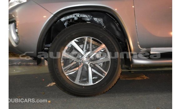 Acheter Import Voiture Toyota Fortuner Autre à Import - Dubai, Iles Acheter Import Voiture Toyota Fortuner Autre à Import - Dubai, Iles