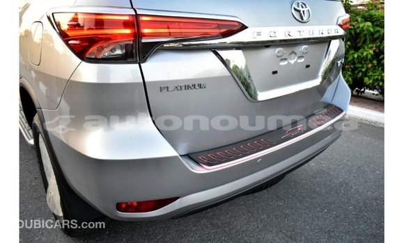 Acheter Import Voiture Toyota Fortuner Autre à Import - Dubai, Iles Acheter Import Voiture Toyota Fortuner Autre à Import - Dubai, Iles