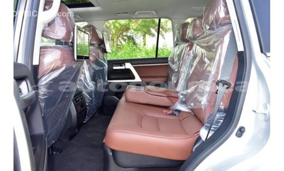 Acheter Import Voiture Toyota Land Cruiser Autre à Import - Dubai, Iles Acheter Import Voiture Toyota Land Cruiser Autre à Import - Dubai, Iles