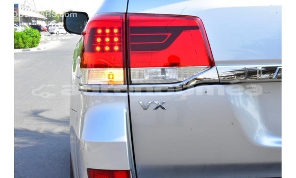 Acheter Import Voiture Toyota Land Cruiser Autre à Import - Dubai, Iles Acheter Import Voiture Toyota Land Cruiser Autre à Import - Dubai, Iles