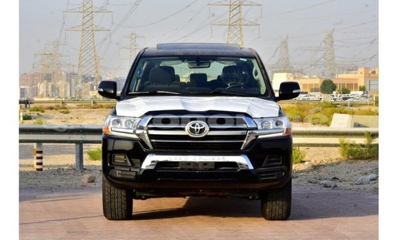 Buy Import Toyota Land Cruiser Black Car in Import - Dubai in Iles Buy Import Toyota Land Cruiser Black Car in Import - Dubai in Iles