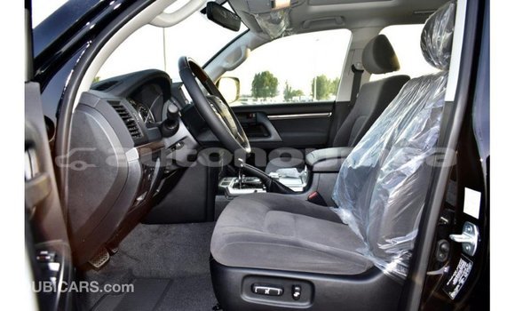Buy Import Toyota Land Cruiser Black Car in Import - Dubai in Iles Buy Import Toyota Land Cruiser Black Car in Import - Dubai in Iles