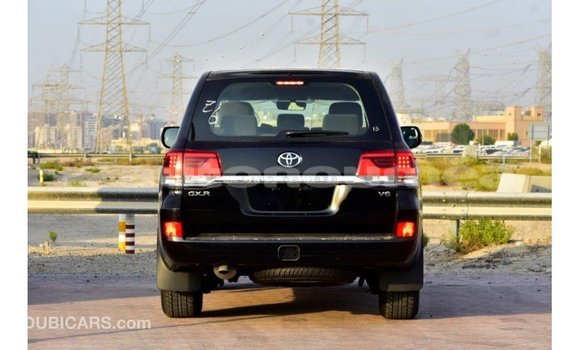 Buy Import Toyota Land Cruiser Black Car in Import - Dubai in Iles Buy Import Toyota Land Cruiser Black Car in Import - Dubai in Iles