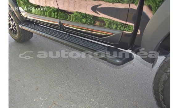 Acheter Import Voiture Toyota Hilux Noir à Import - Dubai, Iles Acheter Import Voiture Toyota Hilux Noir à Import - Dubai, Iles