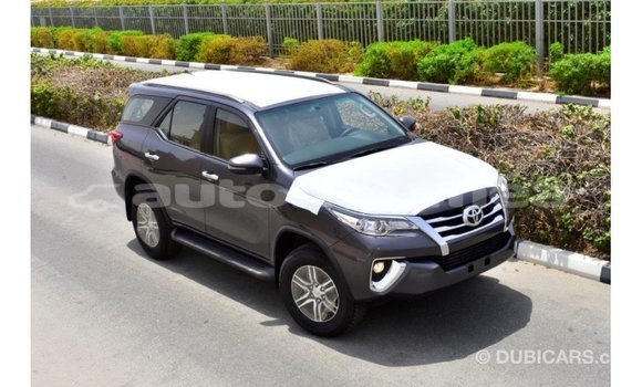 Buy Import Toyota Fortuner Other Car in Import - Dubai in Iles Buy Import Toyota Fortuner Other Car in Import - Dubai in Iles
