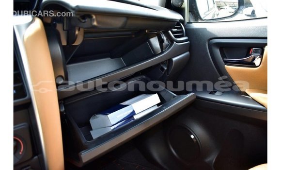 Buy Import Toyota Fortuner Other Car in Import - Dubai in Iles Buy Import Toyota Fortuner Other Car in Import - Dubai in Iles