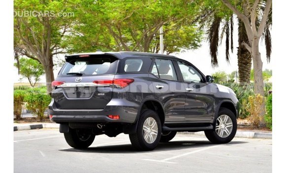 Buy Import Toyota Fortuner Other Car in Import - Dubai in Iles Buy Import Toyota Fortuner Other Car in Import - Dubai in Iles