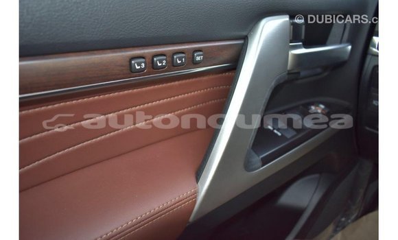 Acheter Import Voiture Toyota Land Cruiser Noir à Import - Dubai, Iles Acheter Import Voiture Toyota Land Cruiser Noir à Import - Dubai, Iles