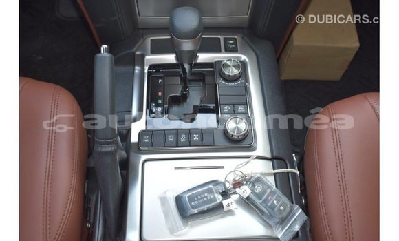 Acheter Import Voiture Toyota Land Cruiser Noir à Import - Dubai, Iles Acheter Import Voiture Toyota Land Cruiser Noir à Import - Dubai, Iles