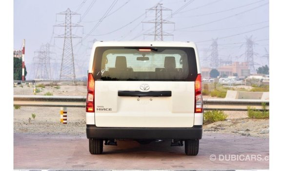 Acheter Import Voiture Toyota Hiace Blanc à Import - Dubai, Iles Acheter Import Voiture Toyota Hiace Blanc à Import - Dubai, Iles