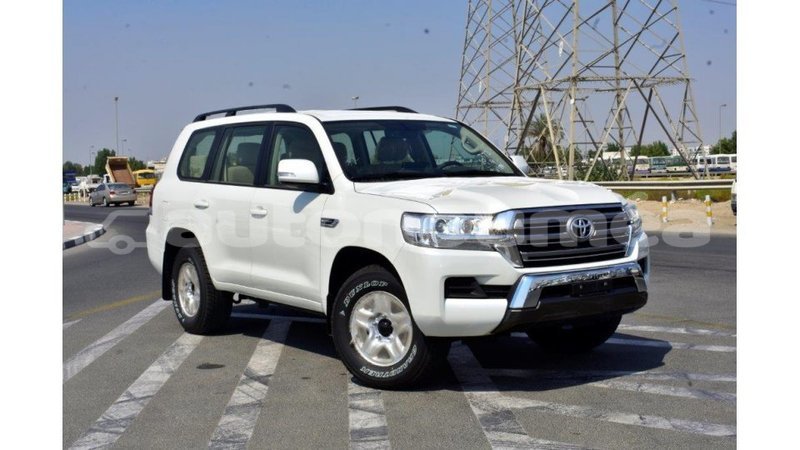 Big with watermark toyota land cruiser iles import dubai 2258