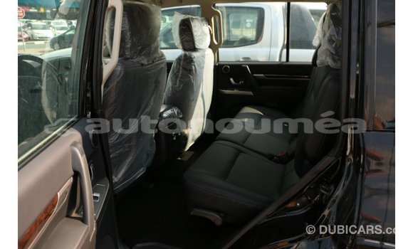 Acheter Import Voiture Mitsubishi Pajero Noir à Import - Dubai, Iles Acheter Import Voiture Mitsubishi Pajero Noir à Import - Dubai, Iles