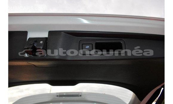 Acheter Import Voiture Toyota Fortuner Blanc à Import - Dubai, Iles Acheter Import Voiture Toyota Fortuner Blanc à Import - Dubai, Iles
