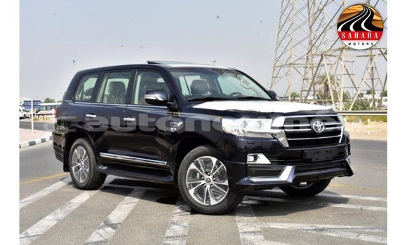 Acheter Import Voiture Toyota Land Cruiser Noir à Import - Dubai, Iles Acheter Import Voiture Toyota Land Cruiser Noir à Import - Dubai, Iles