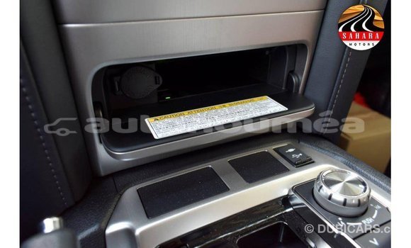 Acheter Import Voiture Toyota Land Cruiser Noir à Import - Dubai, Iles Acheter Import Voiture Toyota Land Cruiser Noir à Import - Dubai, Iles