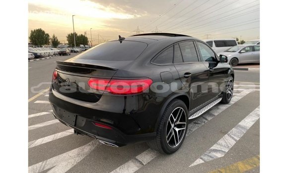 Acheter Import Voiture Mercedes-Benz GLE Noir à Import - Dubai, Iles Acheter Import Voiture Mercedes-Benz GLE Noir à Import - Dubai, Iles