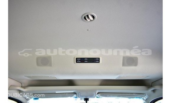 Acheter Import Voiture Toyota Hiace Blanc à Import - Dubai, Iles Acheter Import Voiture Toyota Hiace Blanc à Import - Dubai, Iles