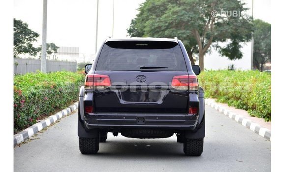 Buy Import Toyota Land Cruiser Black Car in Import - Dubai in Iles Buy Import Toyota Land Cruiser Black Car in Import - Dubai in Iles