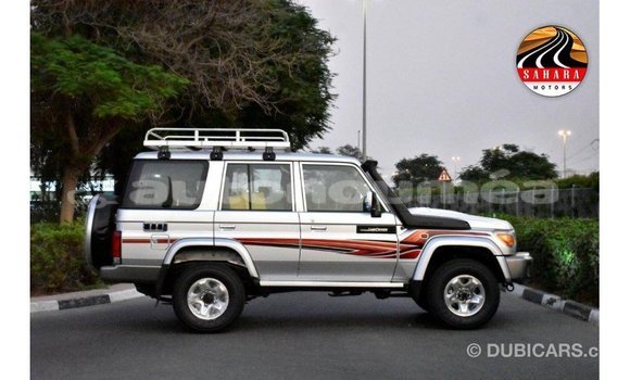 Acheter Import Voiture Toyota Land Cruiser Autre à Import - Dubai, Iles Acheter Import Voiture Toyota Land Cruiser Autre à Import - Dubai, Iles