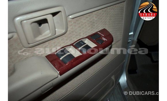 Acheter Import Voiture Toyota Land Cruiser Autre à Import - Dubai, Iles Acheter Import Voiture Toyota Land Cruiser Autre à Import - Dubai, Iles