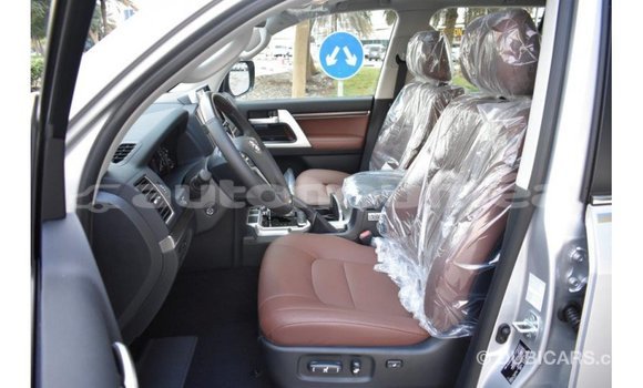Acheter Import Voiture Toyota Land Cruiser Autre à Import - Dubai, Iles Acheter Import Voiture Toyota Land Cruiser Autre à Import - Dubai, Iles
