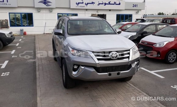 Buy Import Toyota Fortuner Other Car in Import - Dubai in Iles Buy Import Toyota Fortuner Other Car in Import - Dubai in Iles