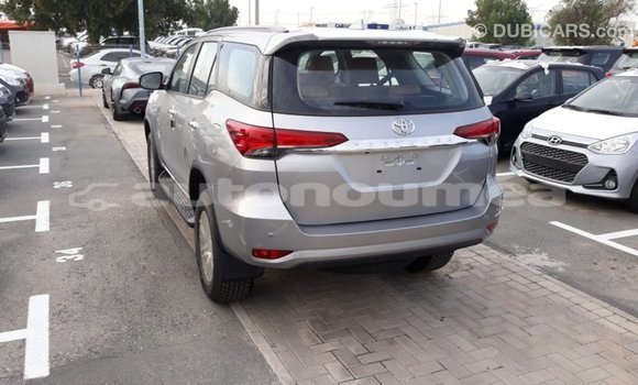 Buy Import Toyota Fortuner Other Car in Import - Dubai in Iles Buy Import Toyota Fortuner Other Car in Import - Dubai in Iles