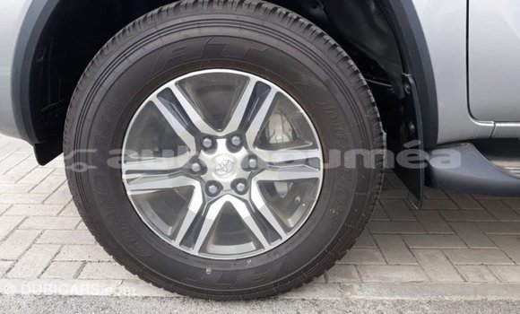 Buy Import Toyota Fortuner Other Car in Import - Dubai in Iles Buy Import Toyota Fortuner Other Car in Import - Dubai in Iles
